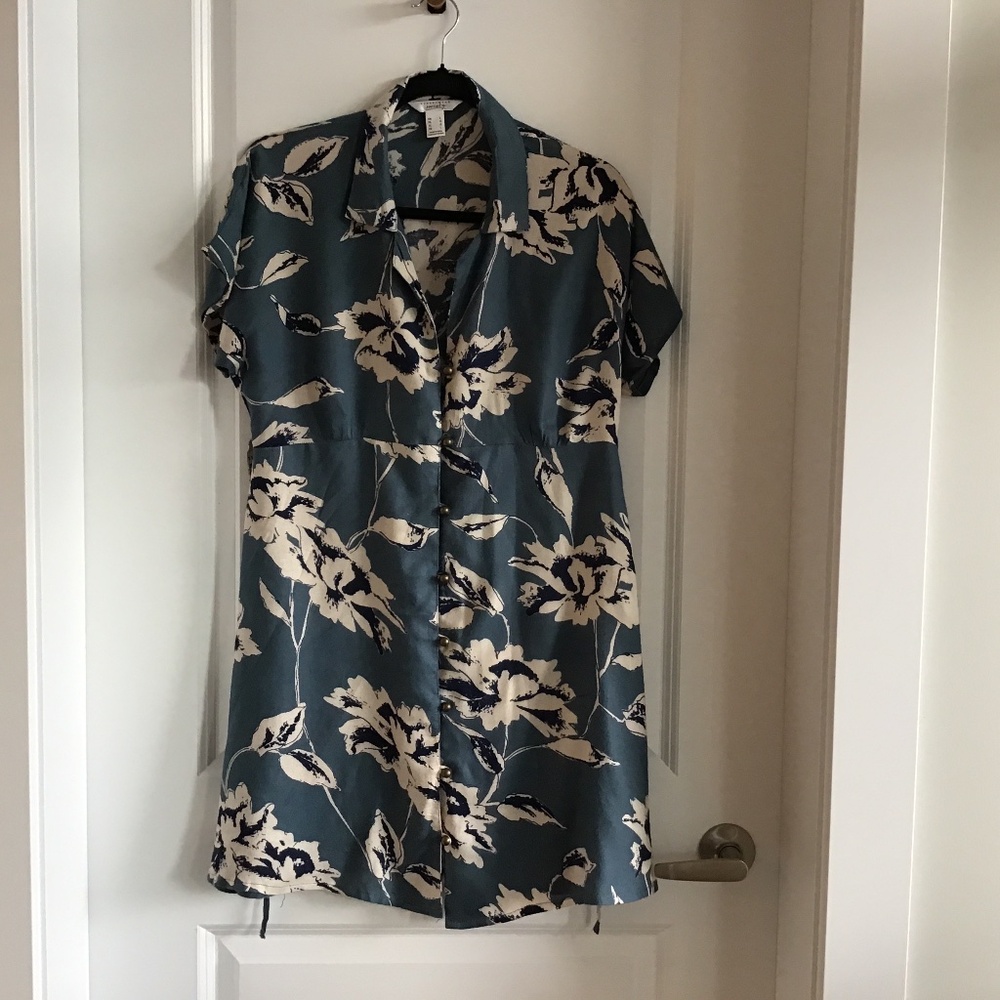 Streetwear  Society Dress size L